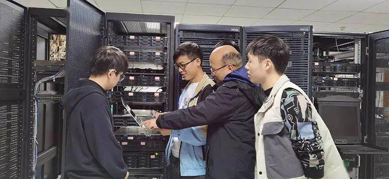 清華團隊奪SC超算大賽4連冠！華中科大斬獲「圖計算」2項世界第一，計算機系統顯神威